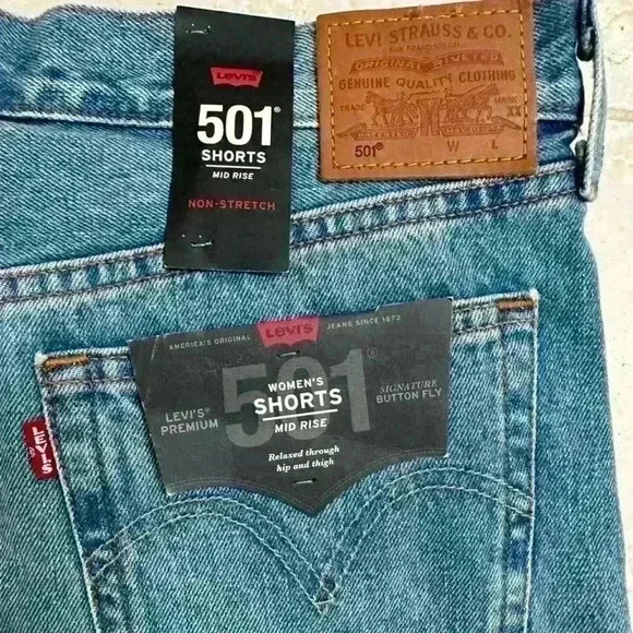 NWT Levi's Premium 501 Mid Rise Denim Shorts Distressed Light Wash Size 32 - Picture 6 of 7